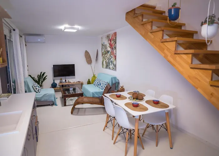 Apartment Coconut Blue